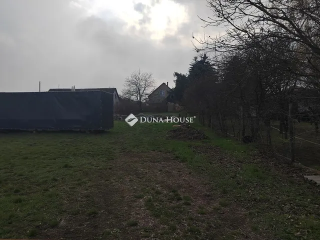 Eladó telek Kartal 2407 nm