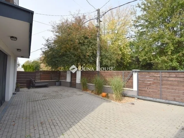 Eladó ház Budapest XVI. kerület 90 nm