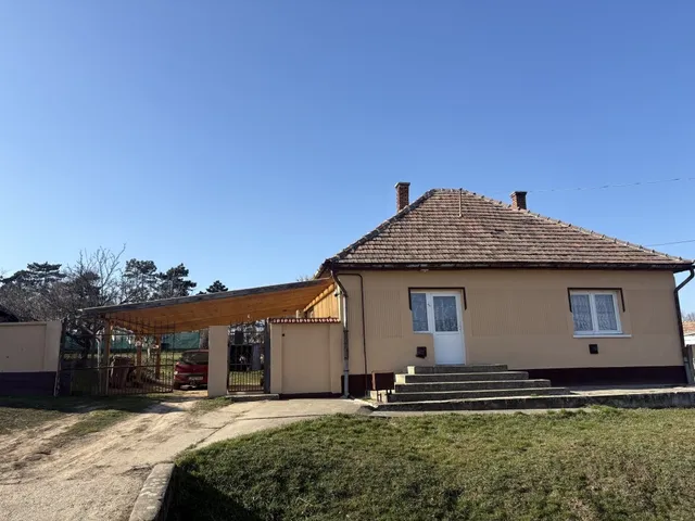 Eladó ház Kálló 120 nm