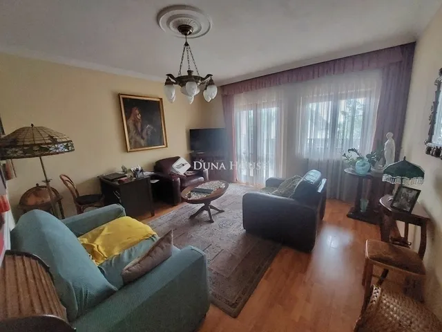 Eladó ház Erdőkertes 205 nm