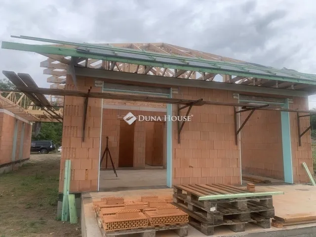 Eladó ház Erdőkertes 120 nm