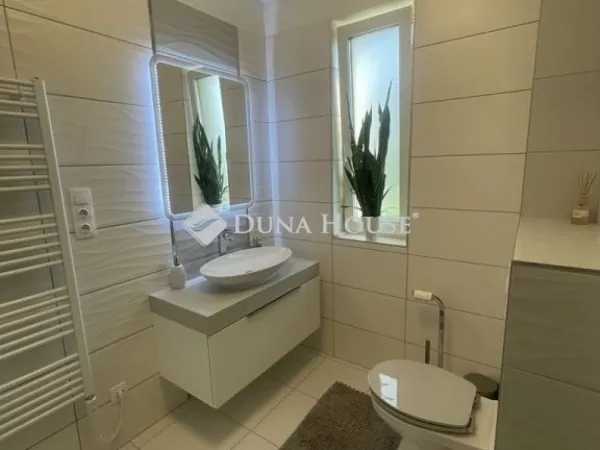 Eladó ház Veresegyház 170 nm