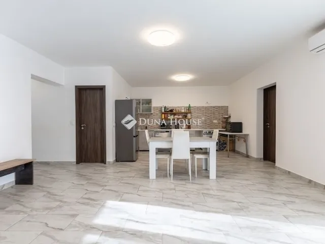 Eladó ház Erdőkertes 127 nm