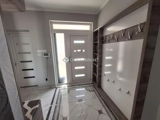 Eladó ház Erdőkertes 175 nm