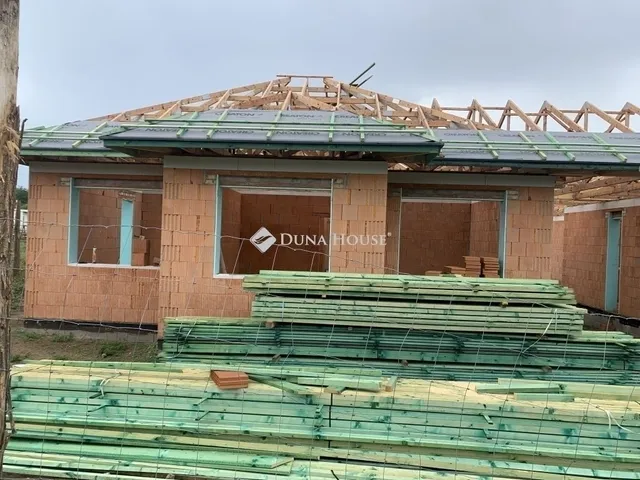 Eladó ház Erdőkertes 120 nm