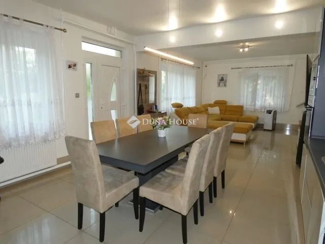 Eladó ház Gödöllő, Fenyves 516 nm