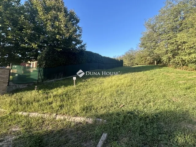 Eladó telek Veresegyház 837 nm
