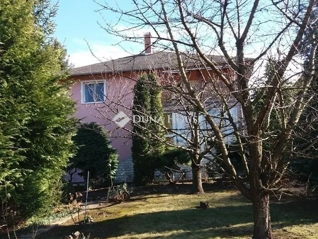 Eladó ház Veresegyház 300 nm