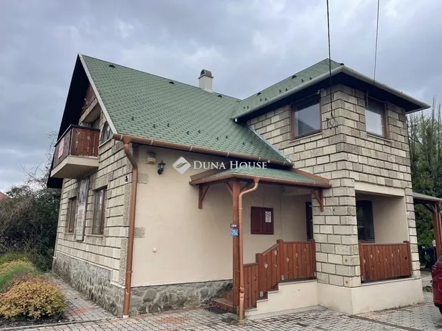 Eladó ház Veresegyház 201 nm