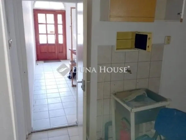 Eladó kereskedelmi és ipari ingatlan Hatvan 73 nm