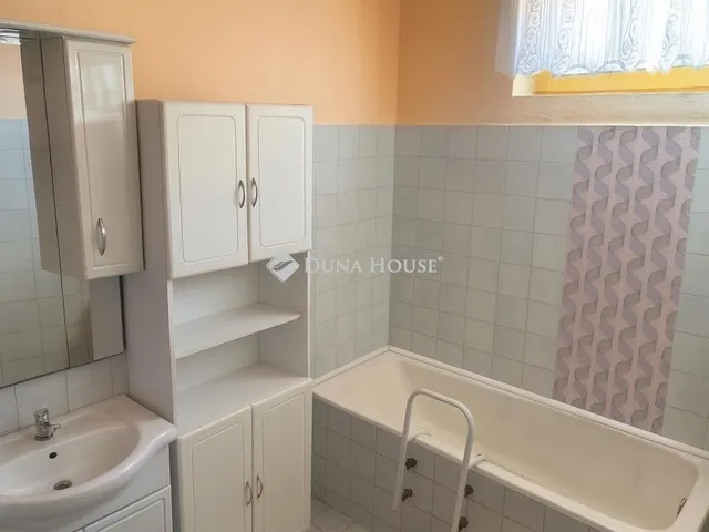 Eladó ház Hatvan 150 nm