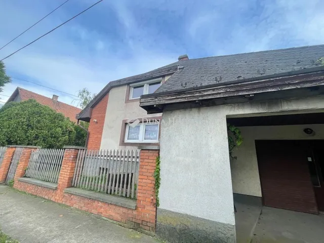 Eladó ház Hatvan, Újhatvan 205 nm