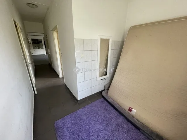 Eladó ház Domony 153 nm