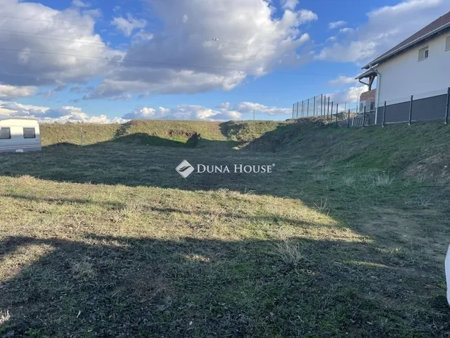 Eladó telek Gomba 769 nm