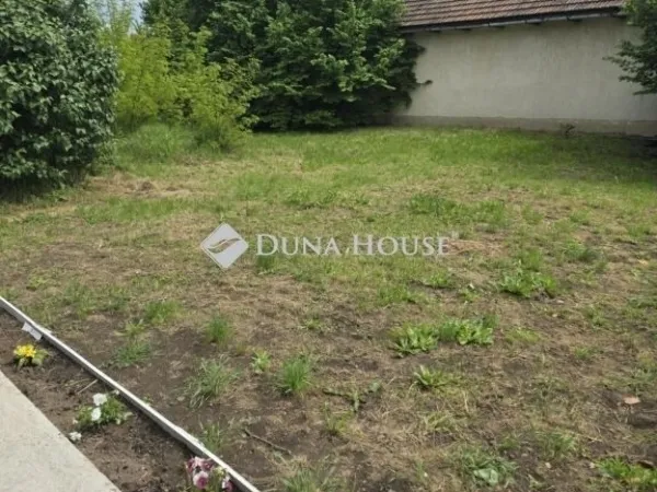 Eladó ház Verseg 42 nm
