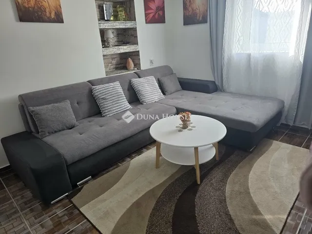Eladó ház Verseg 42 nm