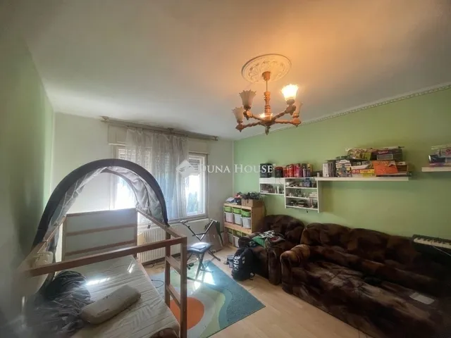 Eladó ház Tura 170 nm