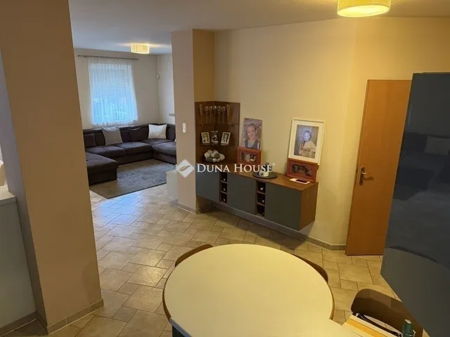 Eladó ház Nagytarcsa 193 nm