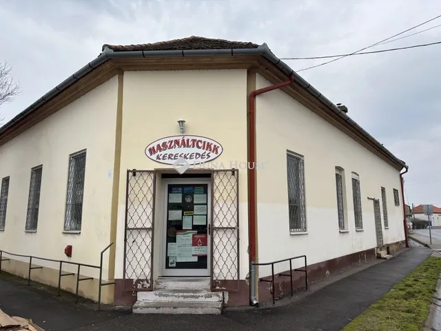 Eladó ház Miske 382 nm