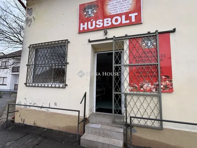 Eladó ház Miske 382 nm