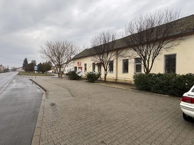 Eladó ház Miske 382 nm