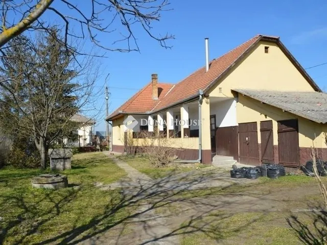 Eladó ház Tápióbicske 70 nm