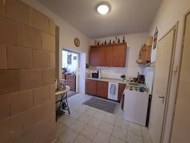 Eladó ház Fót 240 nm
