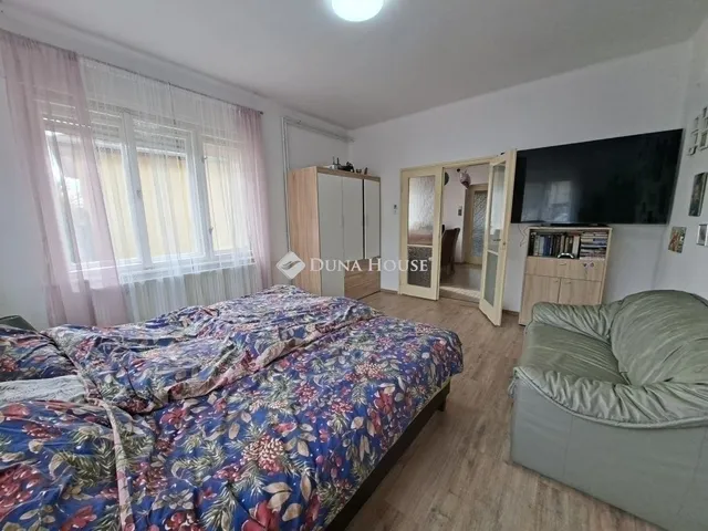 Eladó ház Fót 240 nm