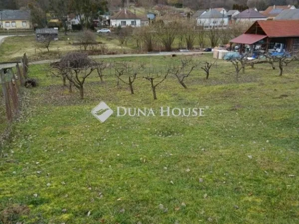 Eladó telek Bázakerettye 1446 nm