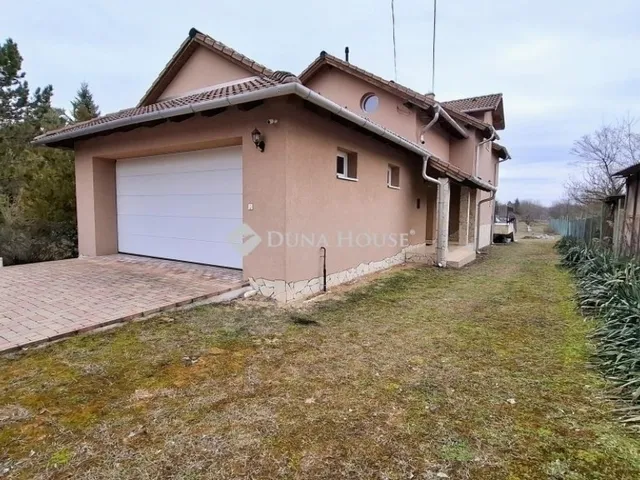 Eladó ház Őrbottyán 131 nm