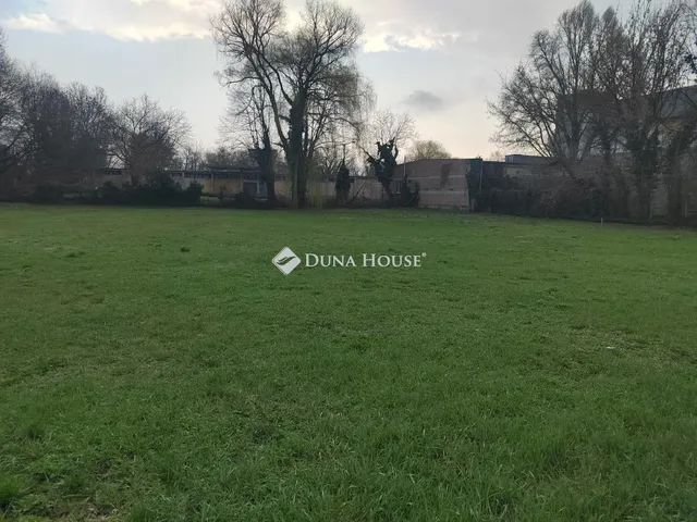 Eladó telek Aszód 729 nm