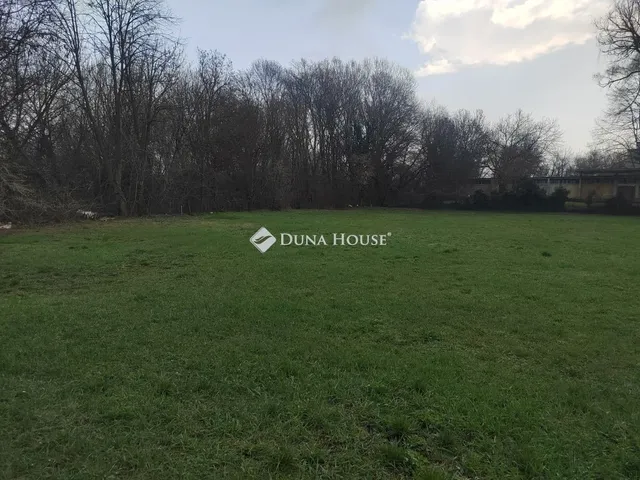 Eladó telek Aszód 729 nm