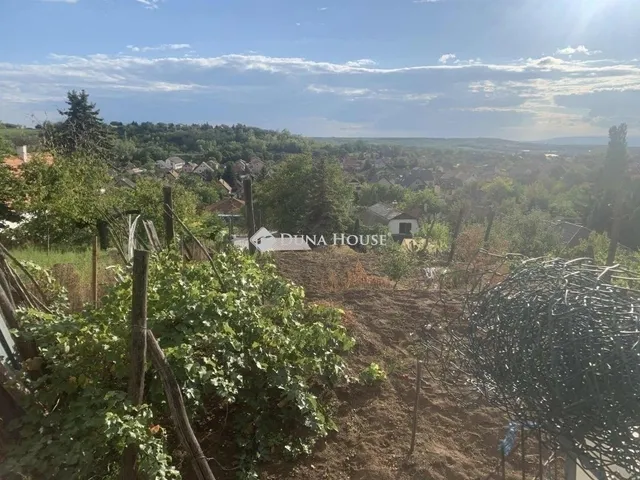 Eladó telek Mogyoród 776 nm