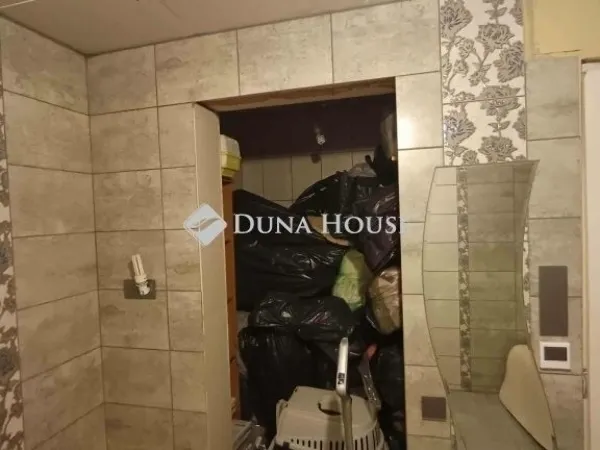 Eladó telek Mogyoród 776 nm