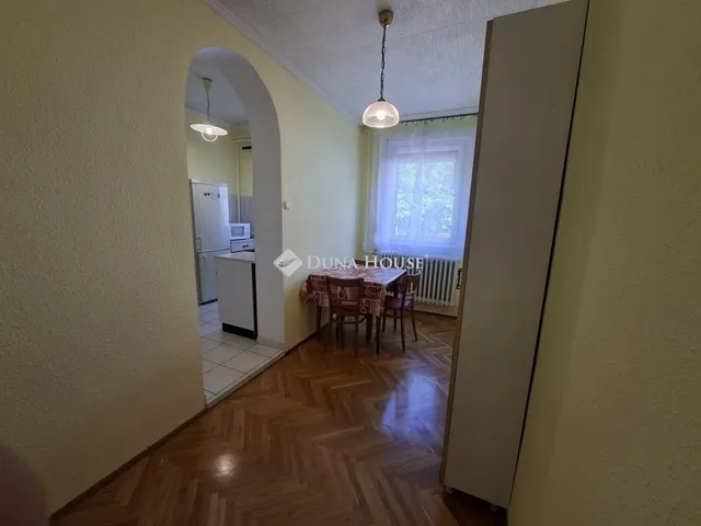 Eladó lakás Gödöllő 87 nm