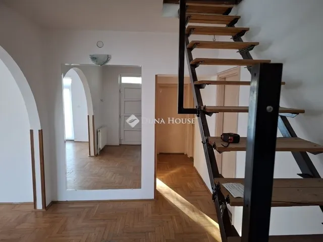 Eladó ház Erdőkertes 202 nm