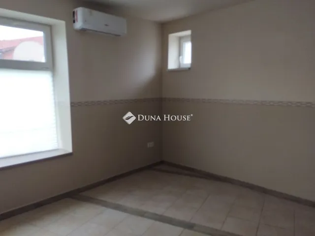 Eladó lakás Gödöllő 106 nm