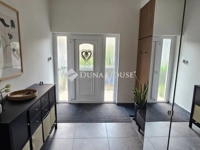 Eladó ház Sülysáp 320 nm