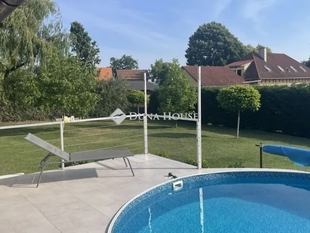 Eladó ház Fót 180 nm