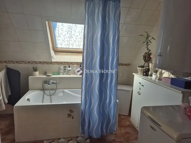 Eladó ház Gödöllő 179 nm