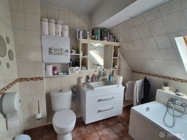 Eladó ház Gödöllő 179 nm