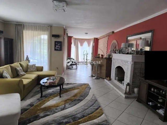 Eladó ház Erdőkertes 298 nm