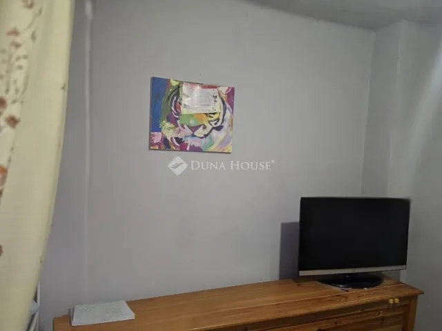 Eladó ház Domony 50 nm