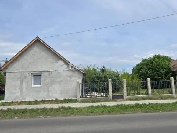 Eladó ház Verseg 42 nm