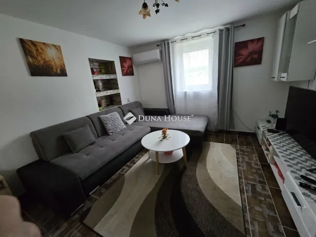 Eladó ház Verseg 42 nm