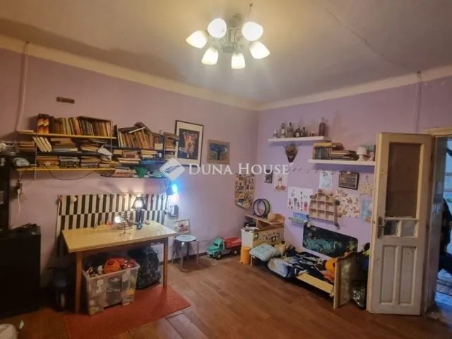 Eladó ház Dány 140 nm