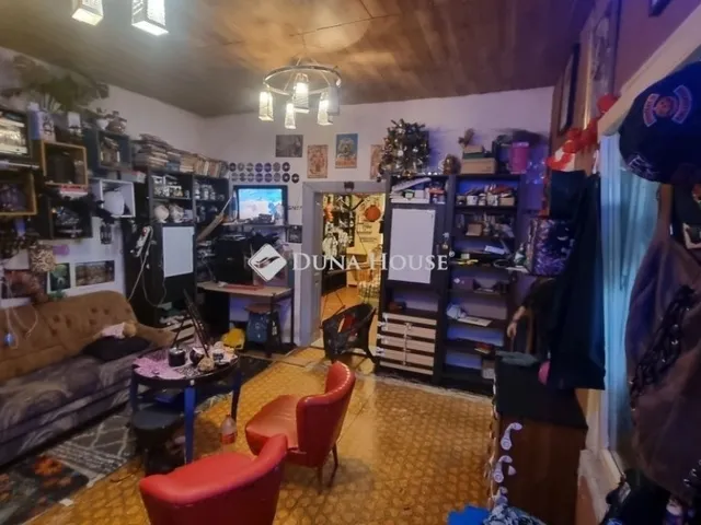 Eladó ház Dány 140 nm