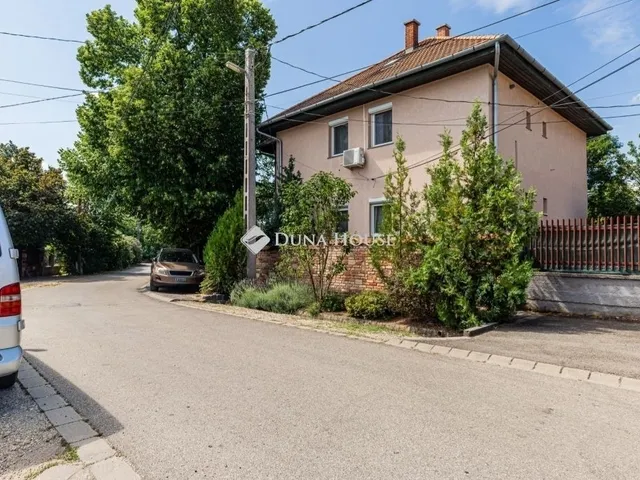 Eladó ház Csömör 191 nm