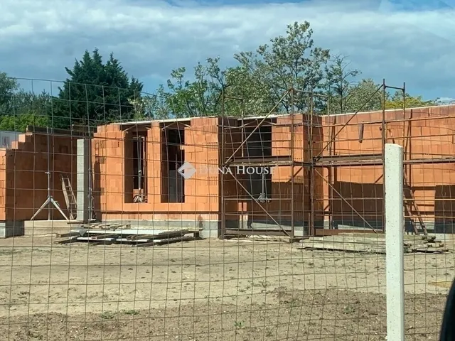 Eladó ház Őrbottyán 145 nm
