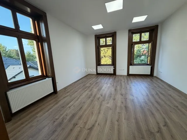 Eladó ház Maglód 218 nm